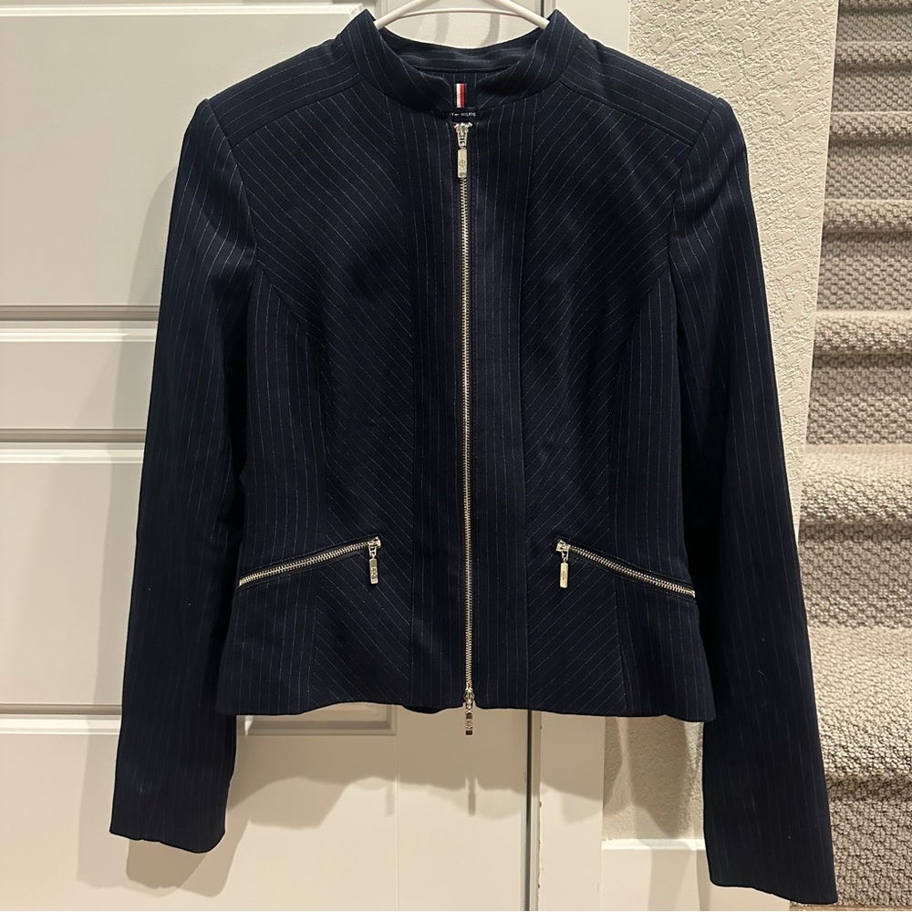 NWOT Tommy Hilfiger Elegant Navy Blue Collarless Blazer Zip Up Women's Jacket 0